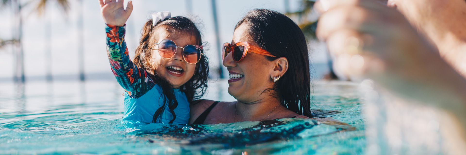 Como nadar na piscina e garantir a segurança de toda família