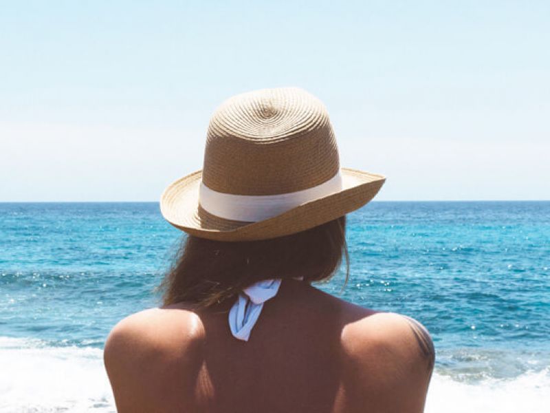 como cuidar do cabelo na praia