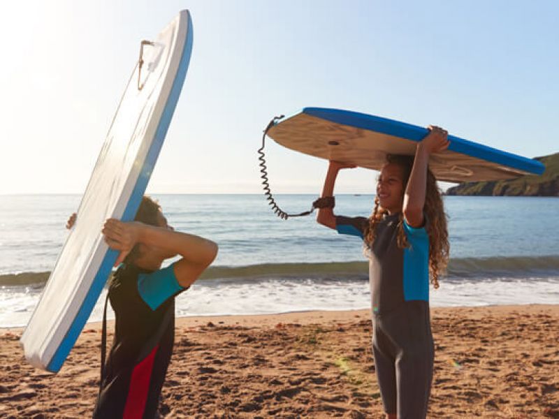 como surfar de bodyboard